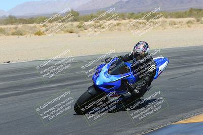 media/Mar-24-2025-Moto Forza (Mon) [[57ce5c5cff]]/3-Beginner Group/Session 3 (Turn 6 Inside)/
